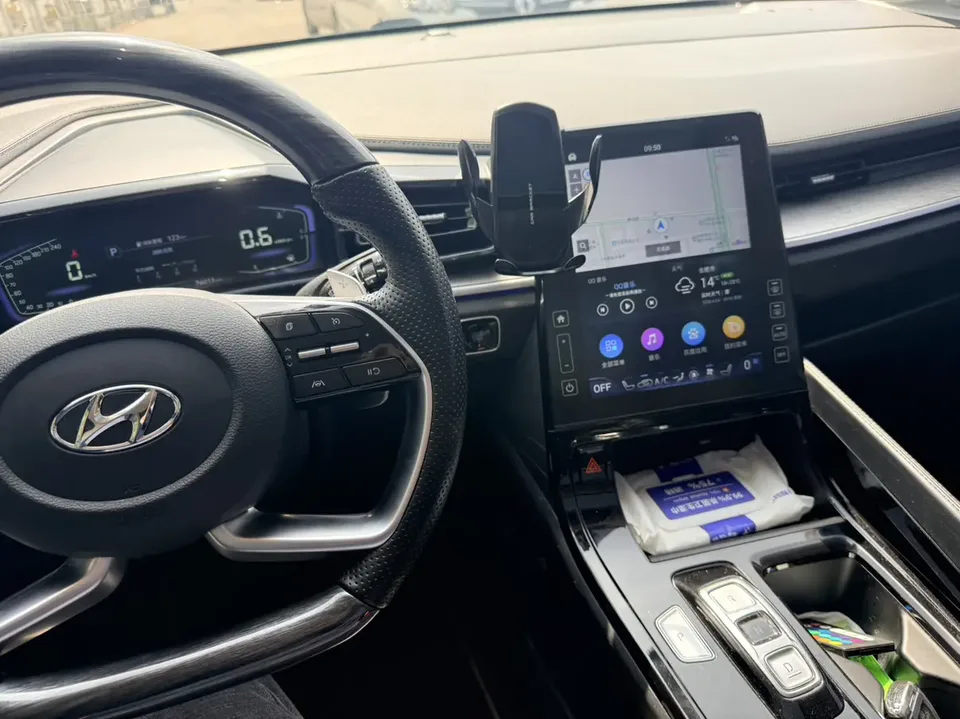 Hyundai Kustu Kustu 2021 380TGDi TOP Premium 2023 — thumbnail 3