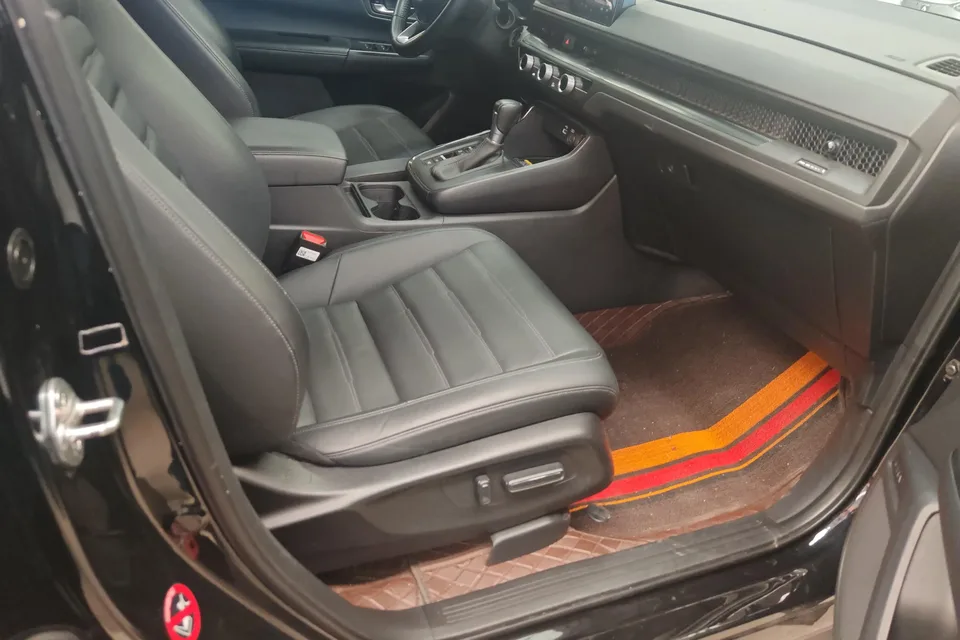 Honda CR-V 240TURBO CVT 2WD 5-seater version 2023 — миниатюра 2