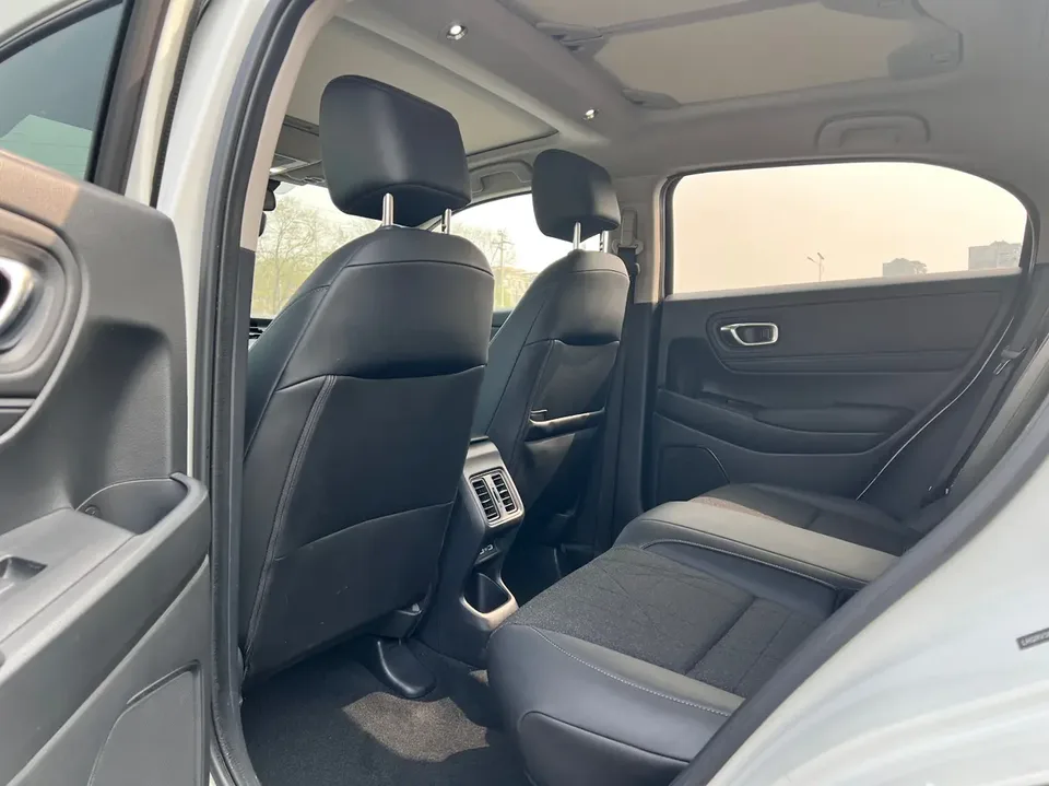 Honda VEZEL Binzhi 2023 1.5L CVT Pioneer Edition 2024 — миниатюра 3