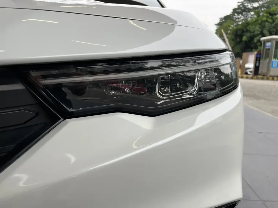 Honda Integra 240TURBO CVT Leading Edition 2023 — миниатюра 3
