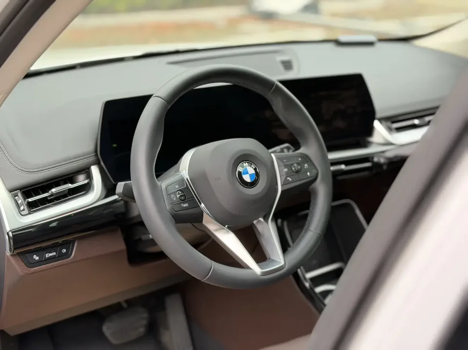 BMW X1 BMW X1 2023 sDrive25Li X Design Package 2023 — thumbnail 5