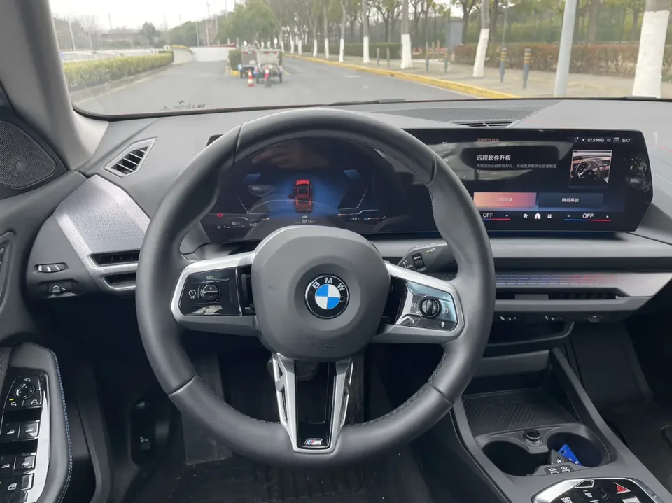 BMW 2 Series 2 Series 2025 225L M Sport Night Edition 2025 — thumbnail 4