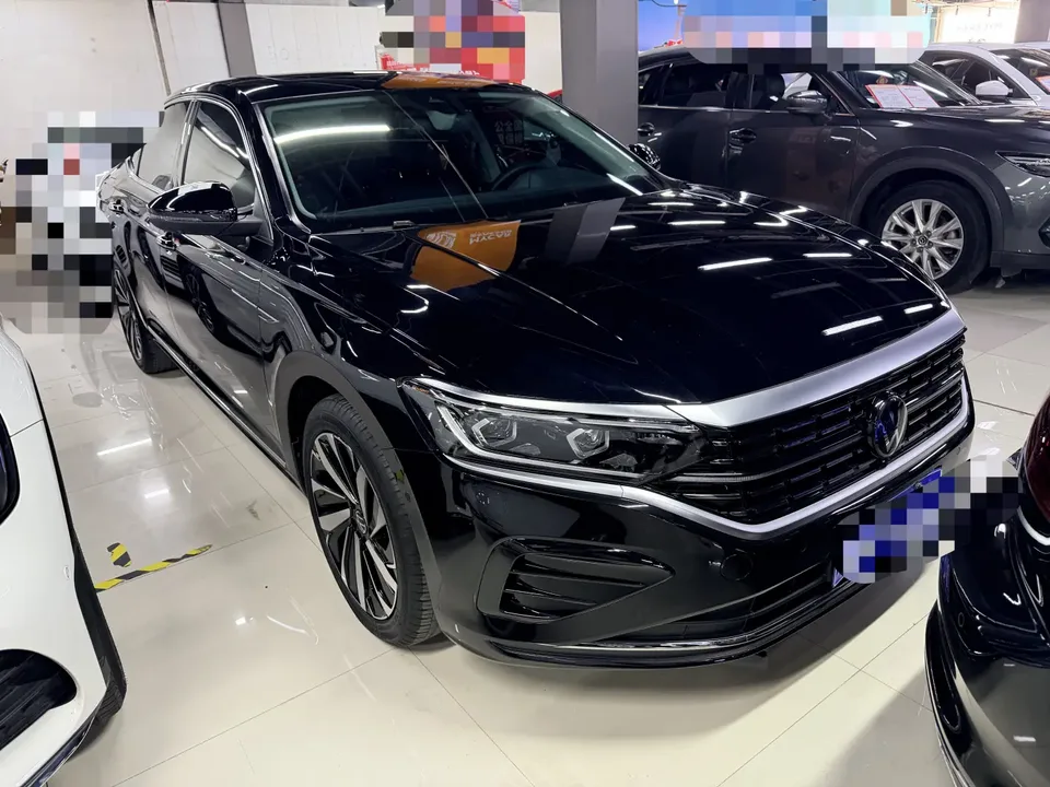 Volkswagen Passat 2024