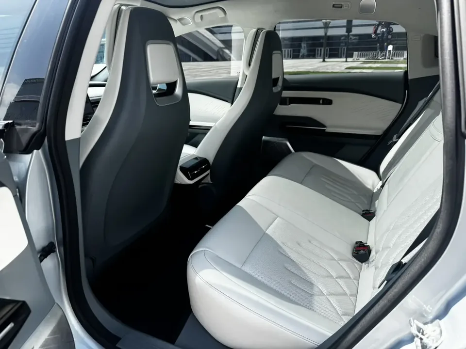 GAC Trumpchi Haobo Haopin GT 560 rear-wheel drive seven-wing version ternary lithium 2023 — миниатюра 3