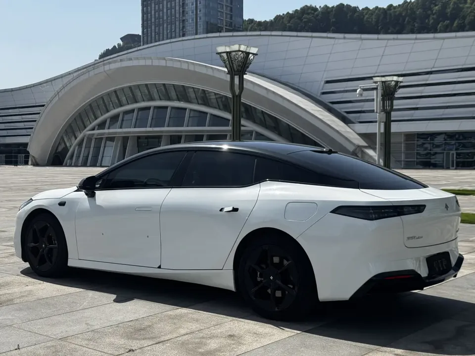 GAC Trumpchi Haobo Haopin GT 560 rear-wheel drive seven-wing version ternary lithium 2023 — миниатюра 4
