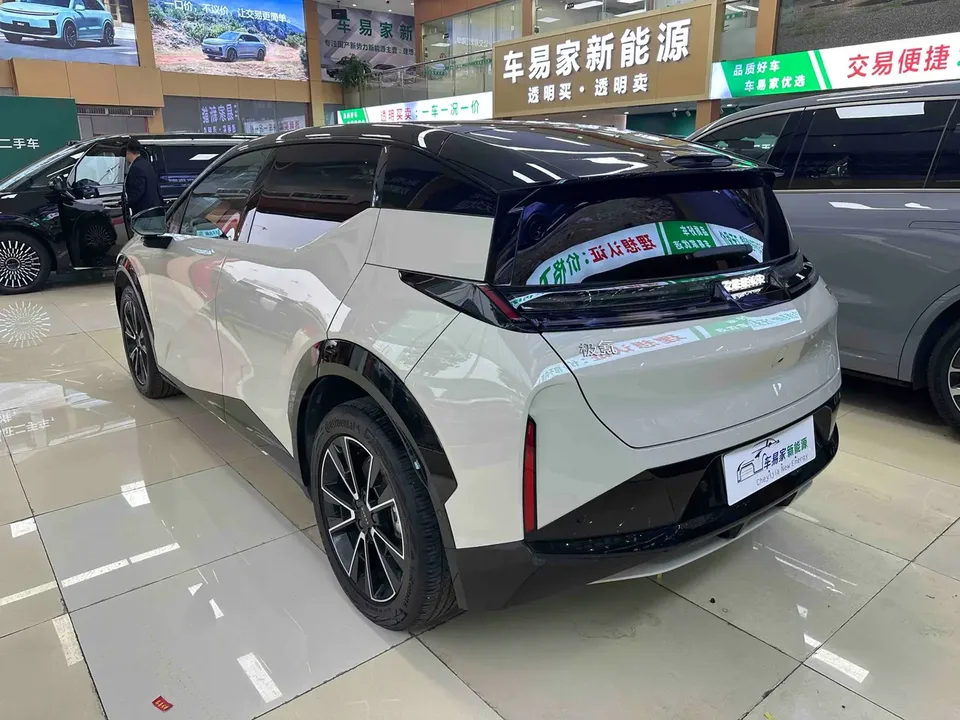Zeekr X ZEEKR X 2025 four-seat rear-wheel drive cube version 2024 — миниатюра 4