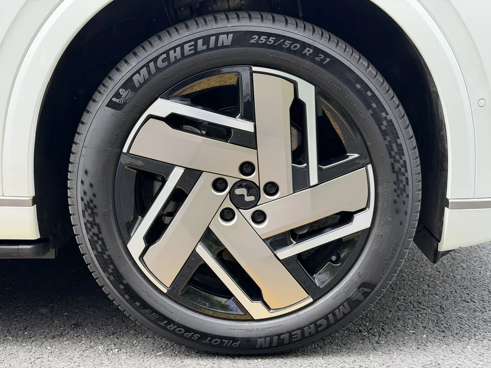 Ledao L90 Ledao L90 2025 Six-seat Ultra 2025 — thumbnail 3