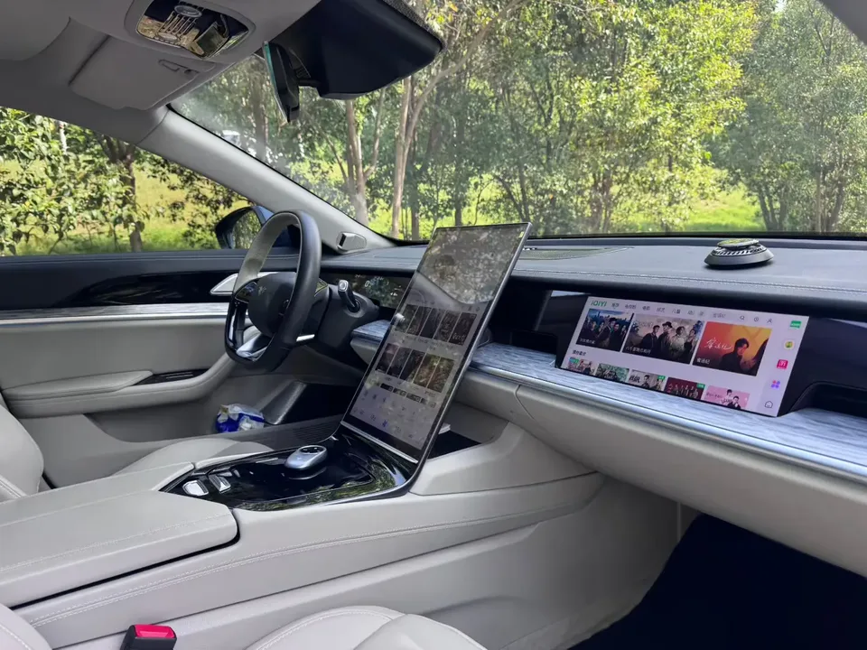 NETA Nezha S pure electric 715 rear-wheel drive large version 2023 — миниатюра 5