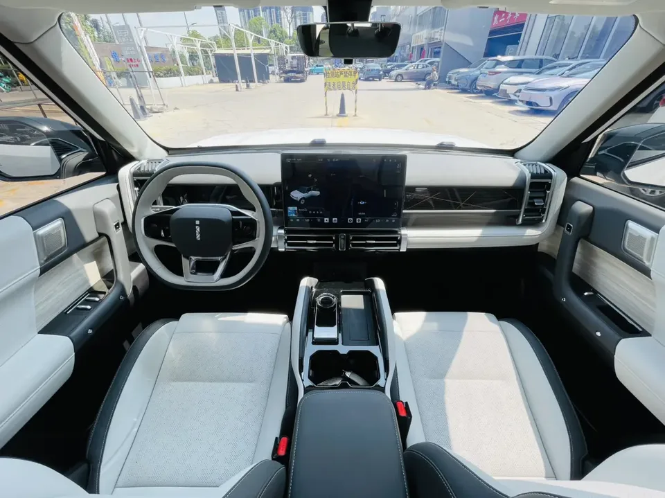 iCAR 03 four-wheel drive long-range version 2024 — миниатюра 3