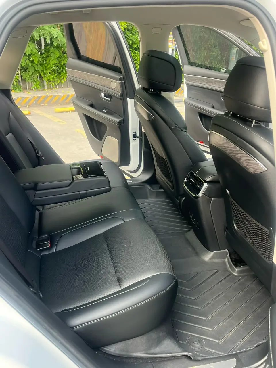 AITO M5 Wenjie M5 2022 Extended range four-wheel drive performance version 2022 — thumbnail 2