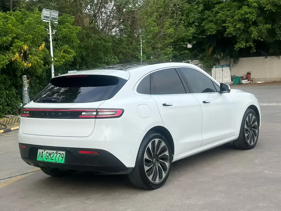 AITO M5 Wenjie M5 2022 Extended range four-wheel drive performance version 2022 — thumbnail 4
