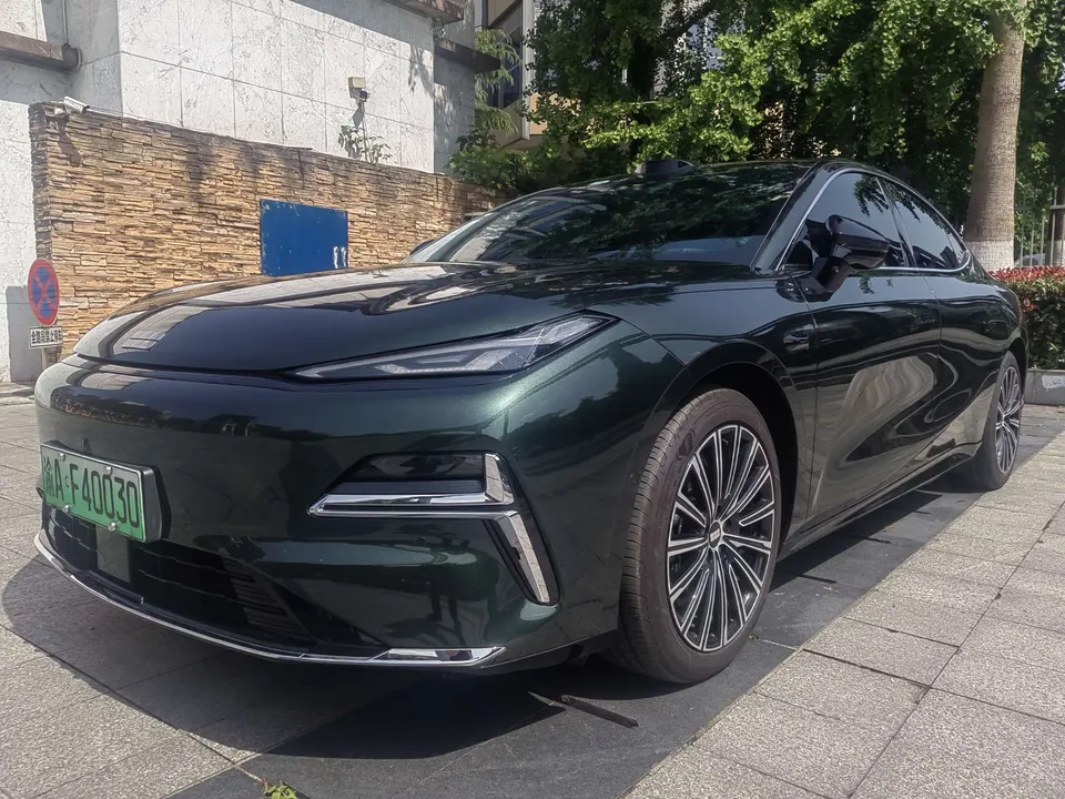 Geely Galaxy Star 8 PHEV 2025