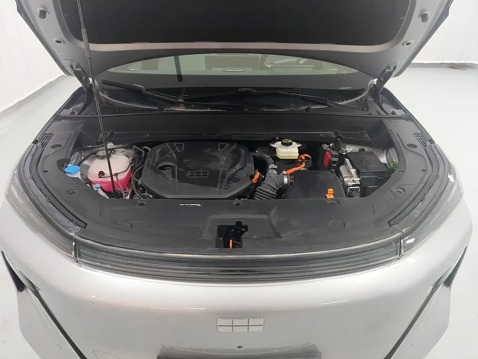 Geely Galaxy Starship 7 EM-i 2025