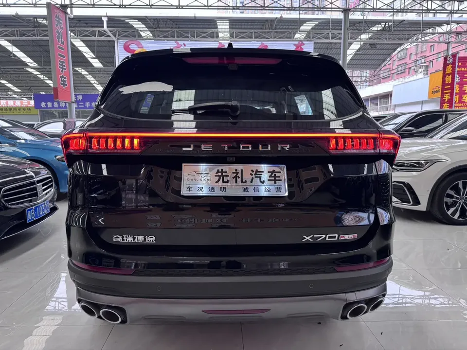 Jetour Jietu X70 PLUS Champion Edition 1.5T DCT Champion MAX 7 Seaters 2024 — миниатюра 2