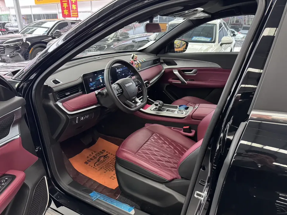 Jetour Jietu X70 PLUS Champion Edition 1.5T DCT Champion MAX 7 Seaters 2024 — миниатюра 5
