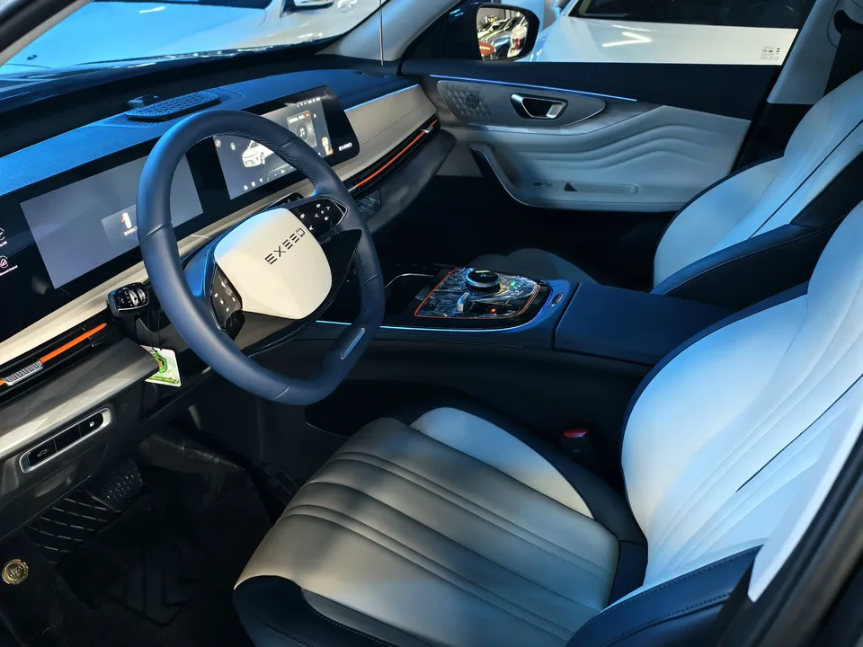 Exeed Xingtu Zhuifeng C-DM 1.5TCI-DHT 105KM Yufengxing Edition 2025 — миниатюра 4