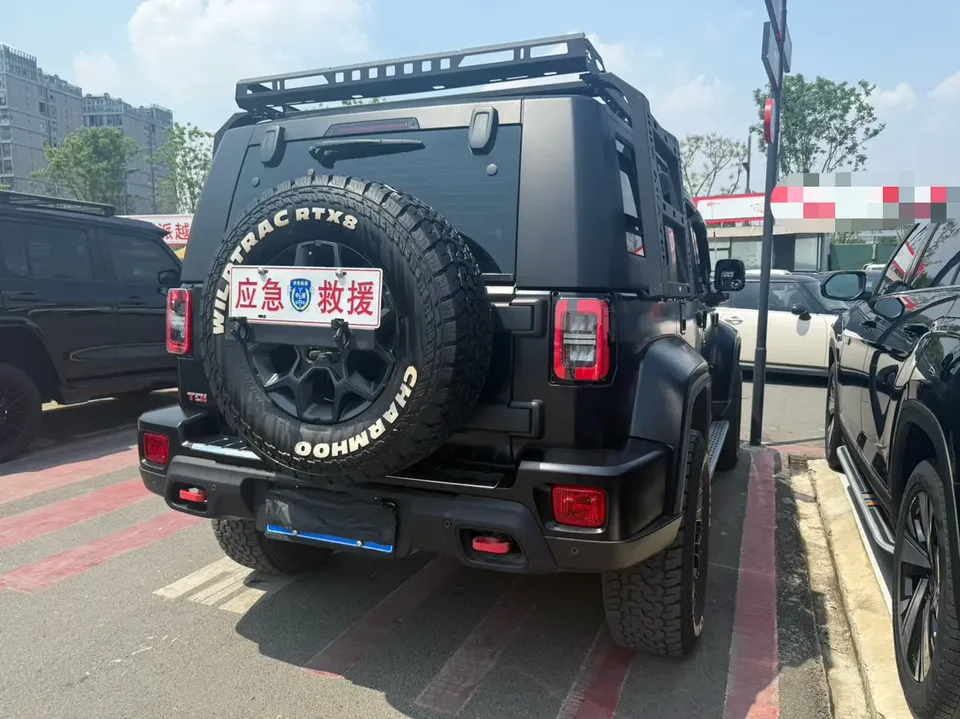 BAIC Beijing Off-road BJ40 Beijing Off-road BJ40 2023 2.0D Automatic 4WD Blade Hero Edition Knight Edition 2024 — миниатюра 2