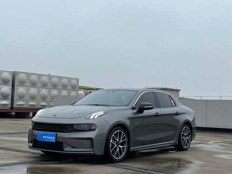 Lynk & Co 03 03 2022 Lynk & Co 03 2022 1.5TD DCT Pro 2022 — photo 1, buy with delivery to Moscow