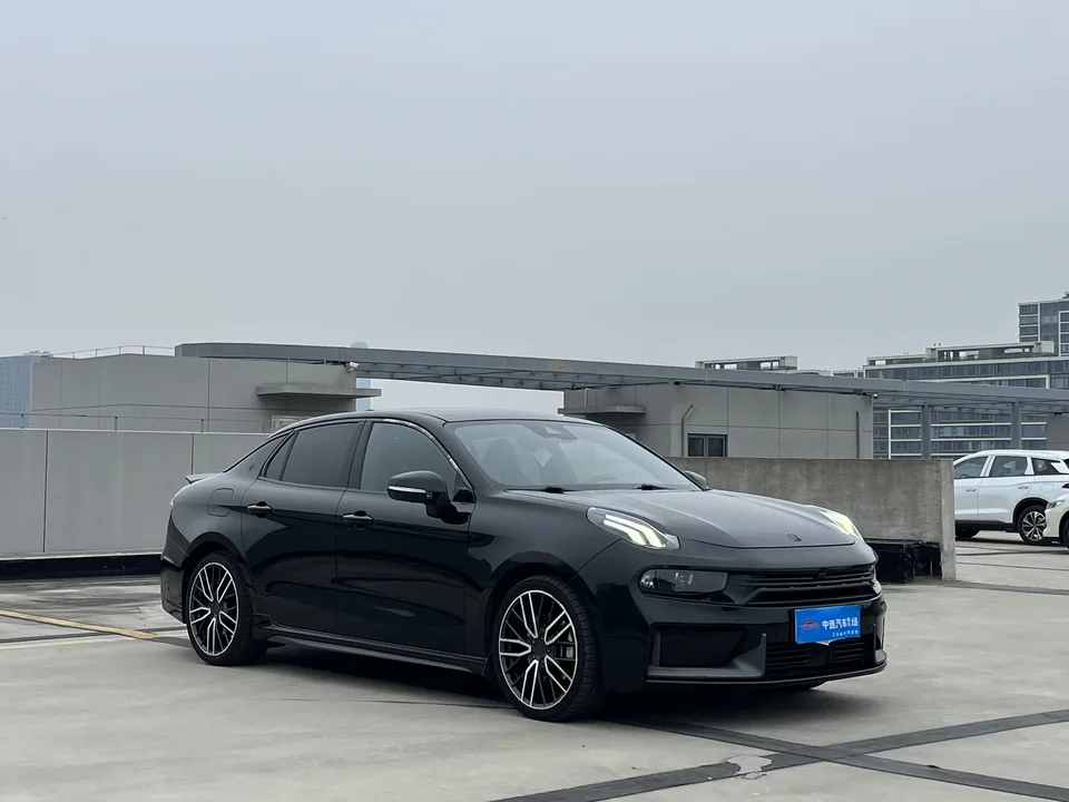 Lynk & Co 03 2022