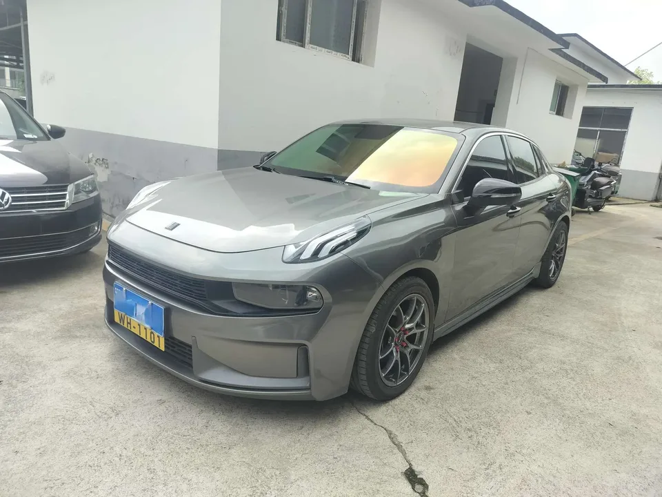 Lynk & Co 03 2022