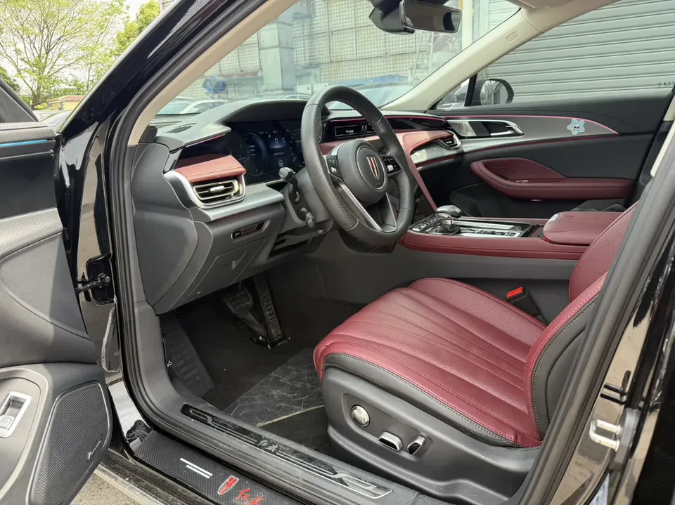 Hongqi H5 Hongqi H5 2024 2.0T Automatic Intelligent Connection Flagship Chang Edition 2023 — миниатюра 4