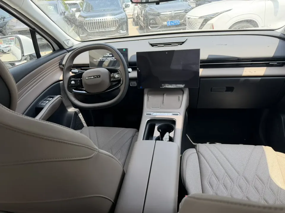 Chery Tiggo 7L 1.5T DCT Premium Edition 2026 — миниатюра 5