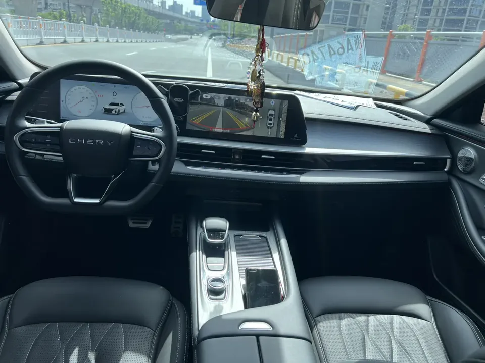 Chery Arrizo 8 High Energy Edition 2.0T DCT 2024 — миниатюра 4