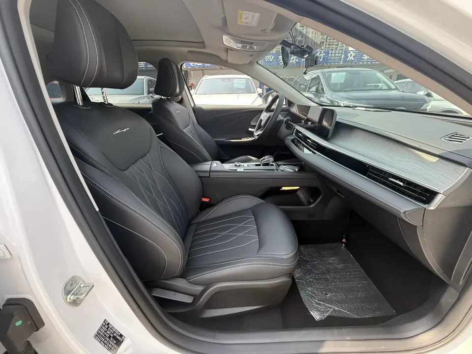 Chery Arrizo 8 1.6TGDI DCT 2023 — миниатюра 3