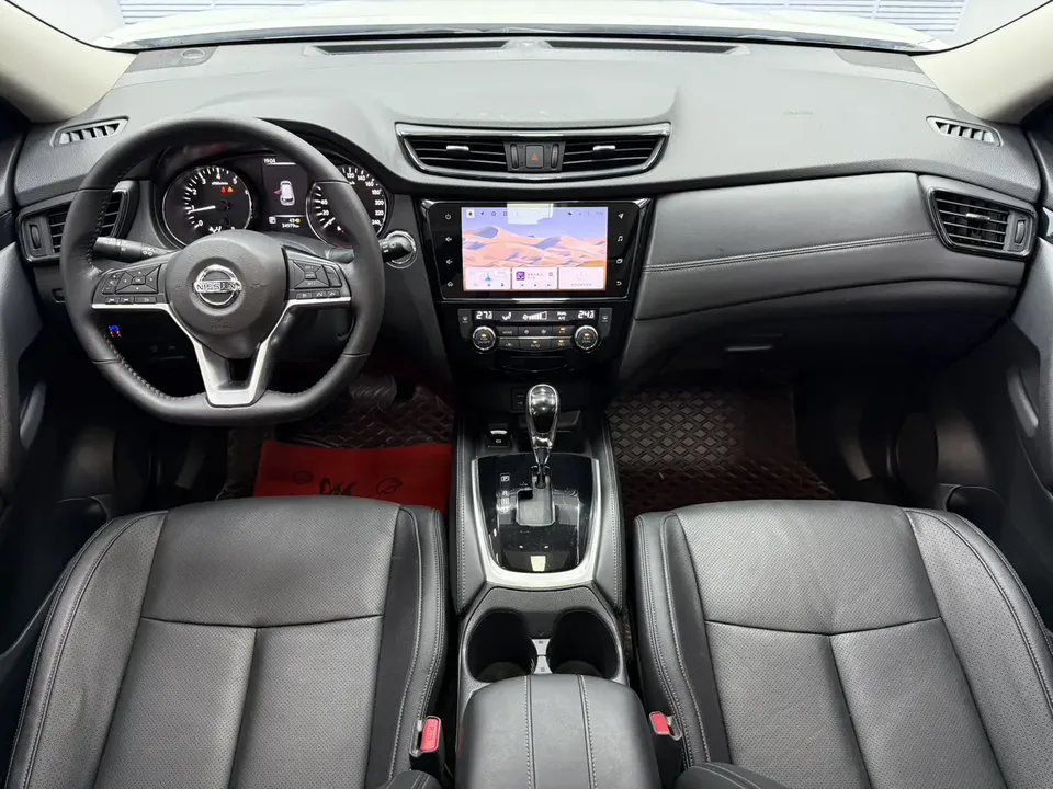 Nissan X-Trail Qijun 2022 2.0L 2WD Smart Link Premium Edition 2022 — thumbnail 5
