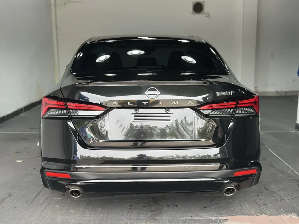 Nissan Altima 2.0L XE Pure Edition 2023 — миниатюра 4