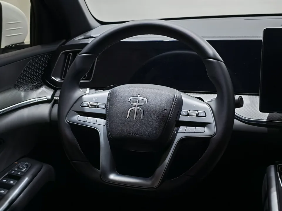 BYD Song Pro DM Second Generation Intelligent Driving Edition DM-i 75KM Leading Edition 2025 — миниатюра 4