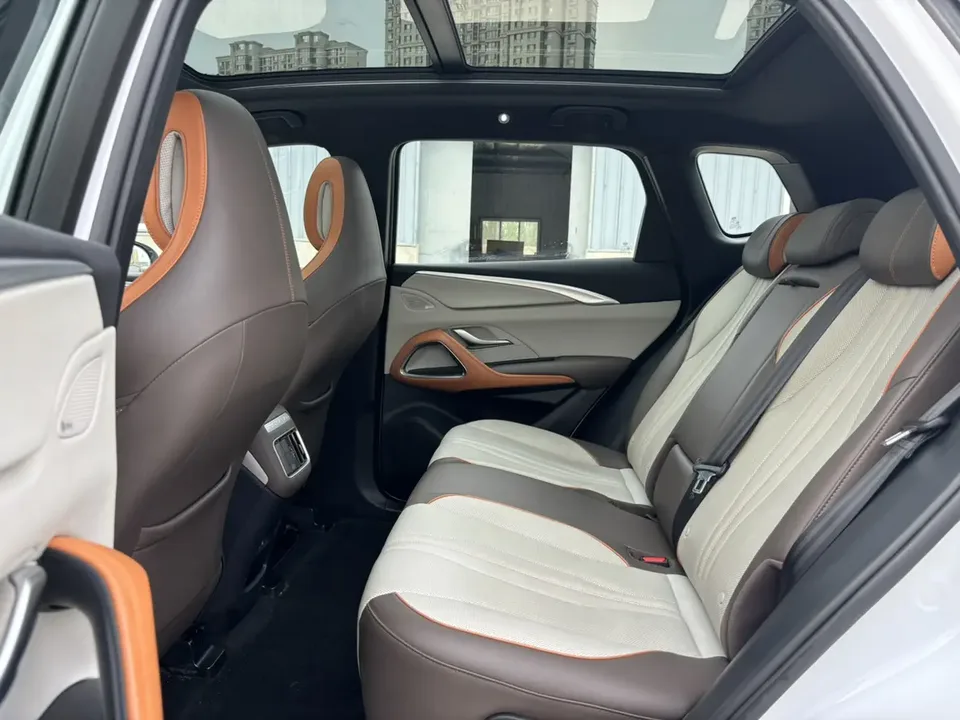 BYD Song Pro DM Song Pro DM 2022 DM-i 51km Premium 2022 — thumbnail 4
