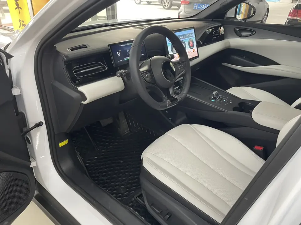 BYD Seal 06DM DM-i 120KM Premium Edition 2024 — миниатюра 3