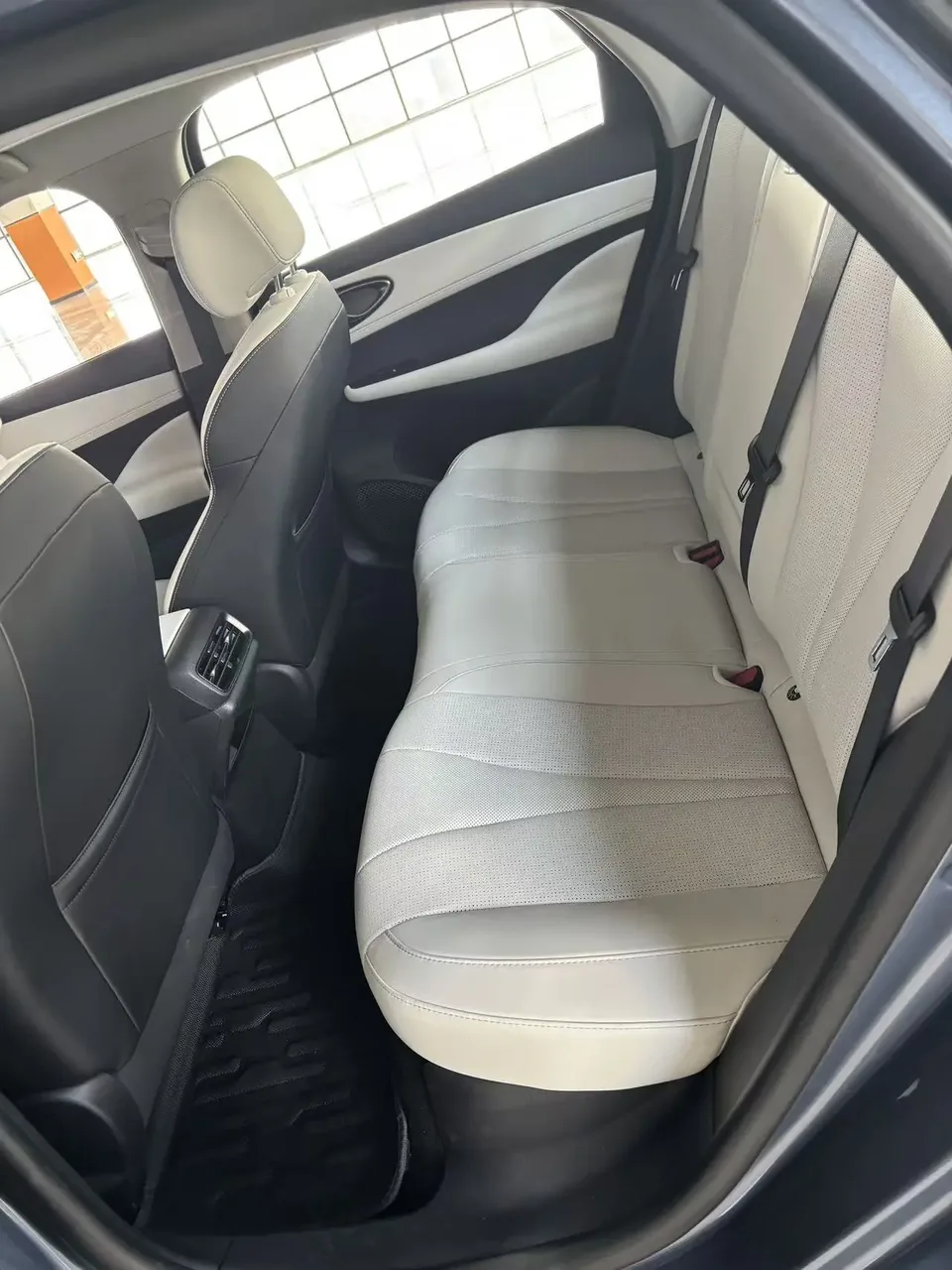 BYD Seal 05DM Intelligent Driving Edition DM-i 120KM Flagship Model 2025 — миниатюра 5
