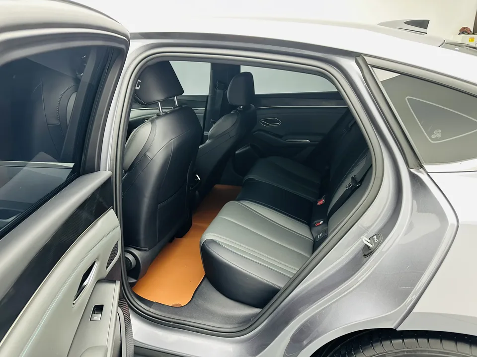 BYD Qin L DM Intelligent Driving Edition DM-i 80KM Leading Edition 2025 — миниатюра 3