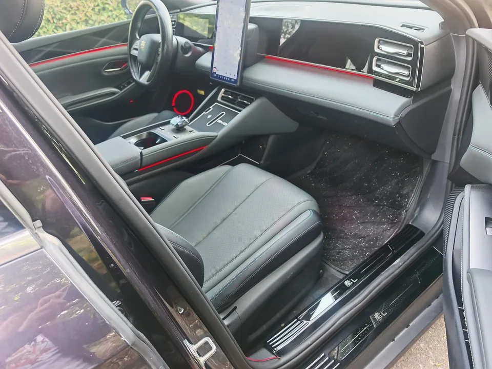 BYD Qin L DM DM-i 120KM Leading Model 2024 — миниатюра 4