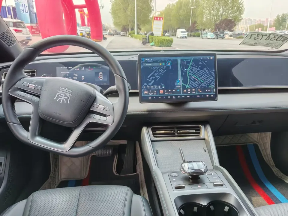 BYD Qin L DM Intelligent Driving Edition DM-i 80KM Leading Edition 2025 — миниатюра 5