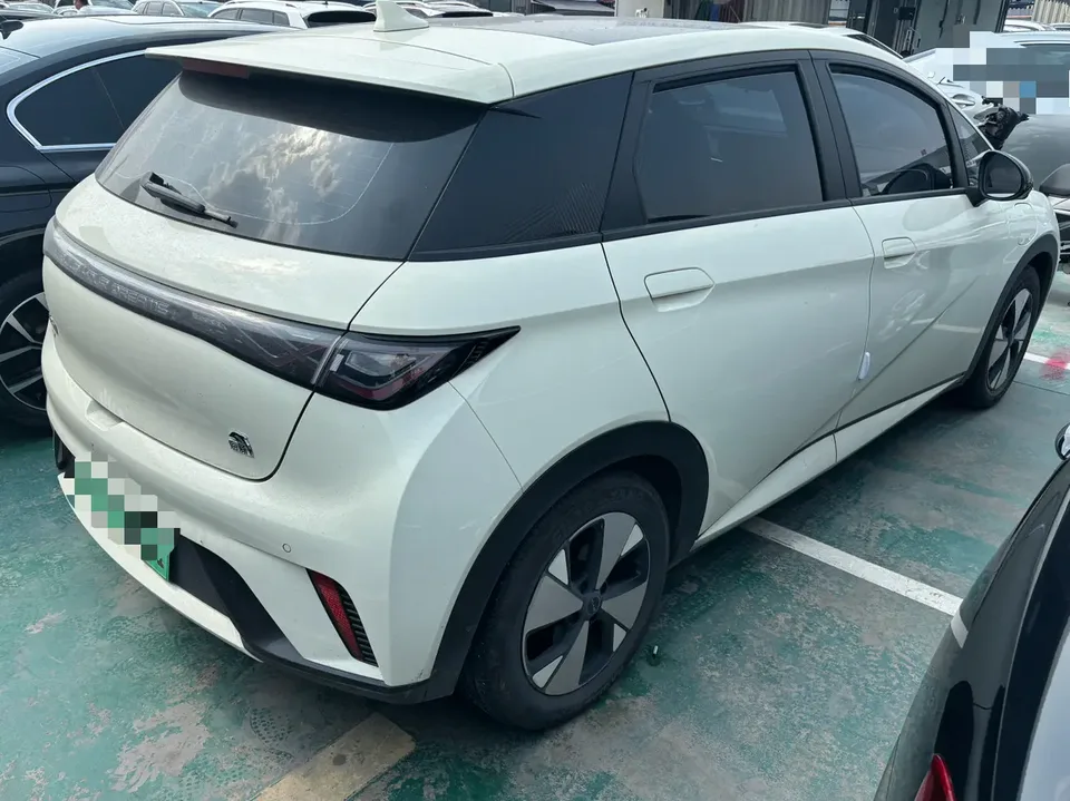 BYD Dolphin Dolphin 2023 Fashion Edition 2023 — thumbnail 4