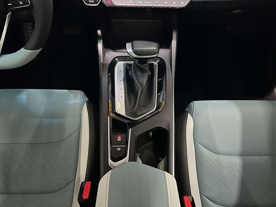 Geely Emgrand S 1.4T CVT Crossover Player Edition 2023 — миниатюра 4