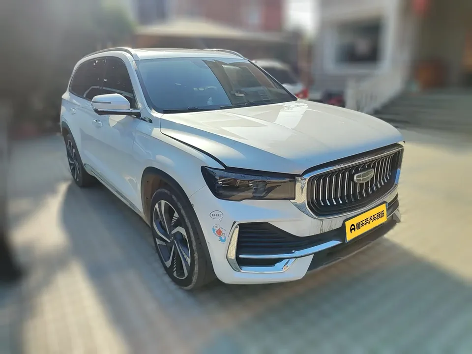 Geely Monjaro 2.0TD DCT EVO 2WD Smart Edition 2022 — миниатюра 3