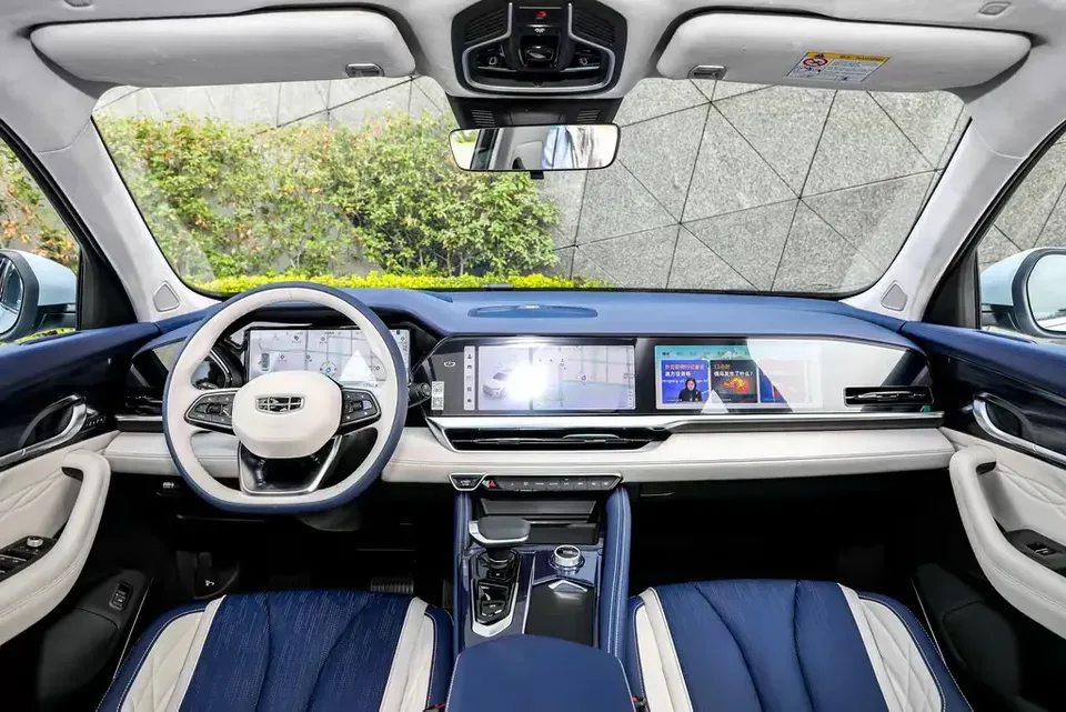 Geely Monjaro 1.5T Thor HiF Hybrid Edition Super Fast 2022 — миниатюра 5