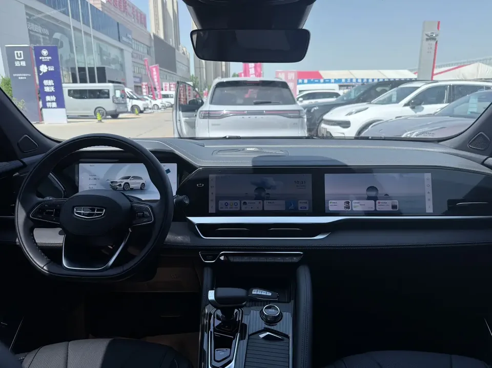 Geely Monjaro 2.0TD DCT EVO 2WD Changfeng Edition 2025 — миниатюра 2