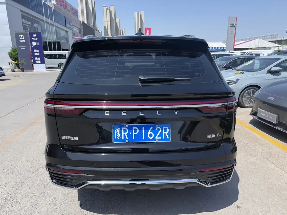 Geely Monjaro 2.0TD DCT EVO 2WD Changfeng Edition 2025 — миниатюра 4