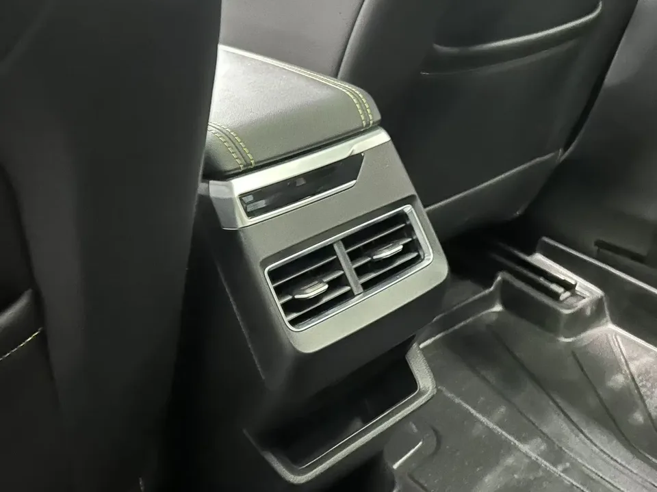 Geely Preface Xing Rui 2023 1.5T Fuyao Edition 2024 — миниатюра 3