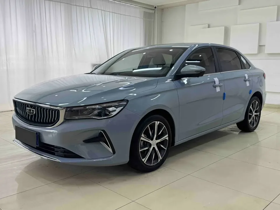 Geely Emgrand 2023