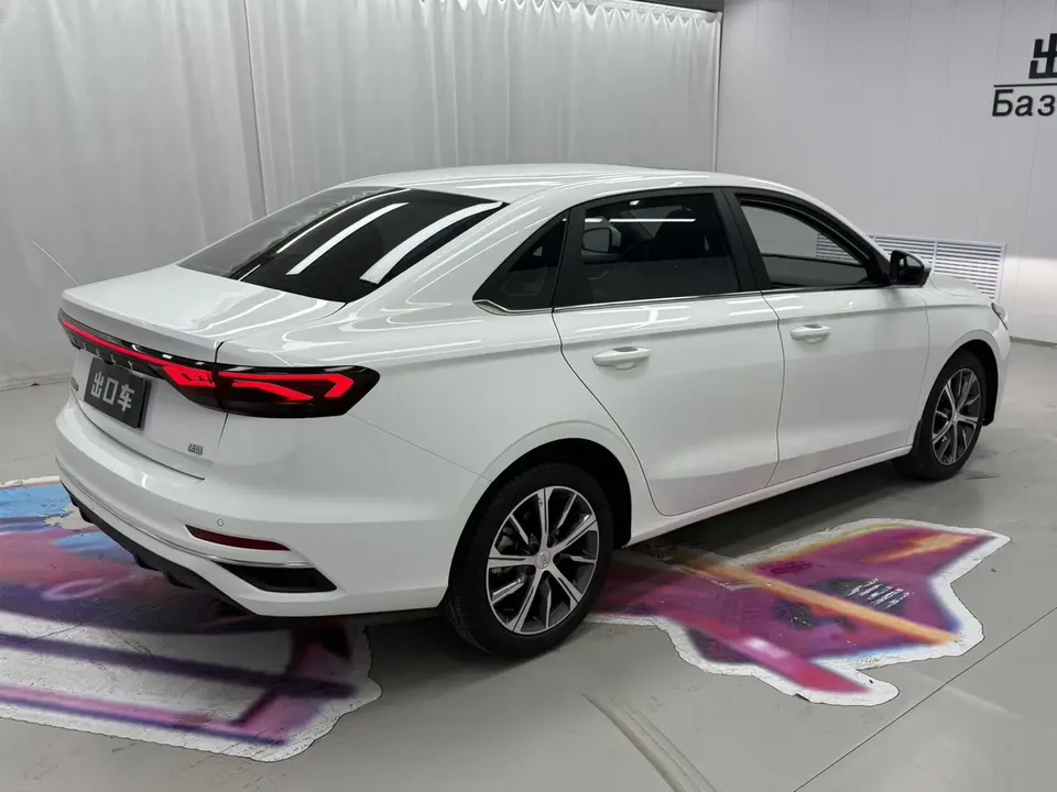 Geely Emgrand emgrand 2022 4th Generation 1.5L CVT Premium 2022 — миниатюра 2