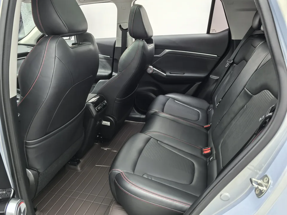 GAC Trumpchi Shadowcool Yingku 1.5T Supernova Max Edition 2023 — миниатюра 3