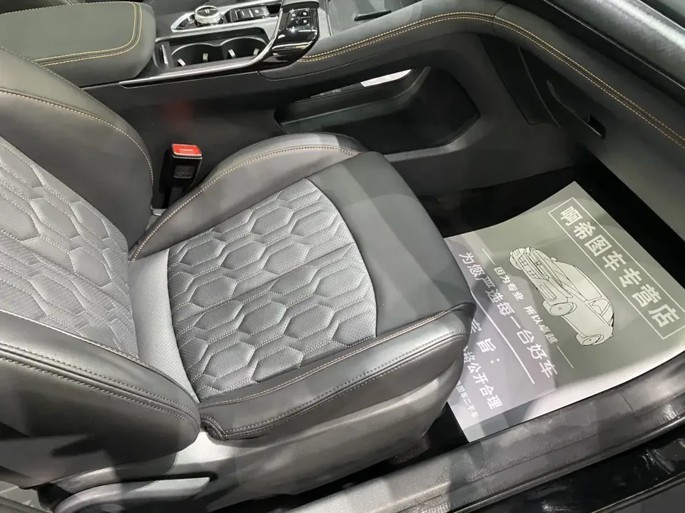 Changan UNI-T Changan UNI-T 2022 1.5T Premium Edition 2022 — миниатюра 4
