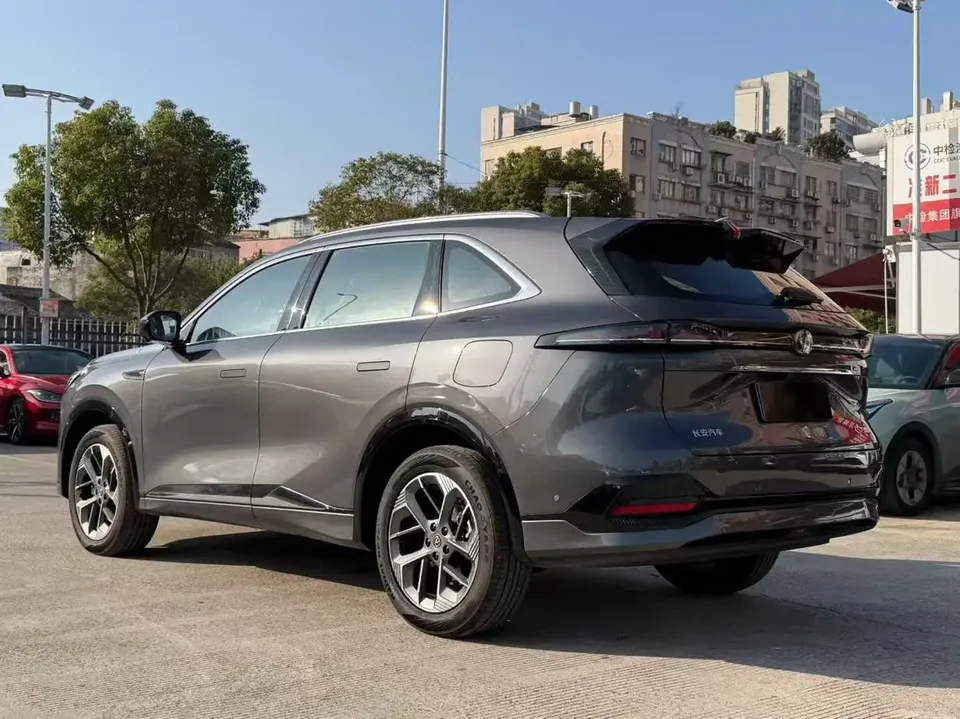 Changan CS75PLUS Changan CS75 PLUS 2025 fourth generation 1.5T New Blue Whale Smart Flagship 2024 — миниатюра 4