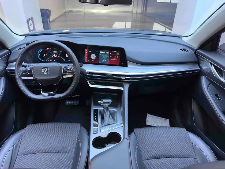 Changan CS35 Plus Enjoy Edition Blue Whale NE 1.4T DCT Luxury Edition 2023 — миниатюра 3